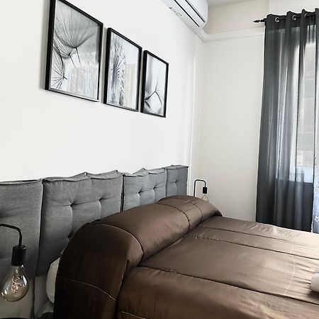 Appartamento Dolce Vita - Free Parking Como Exterior photo