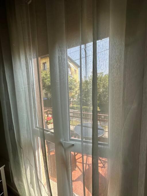 Appartamento Dolce Vita - Free Parking Como Exterior photo