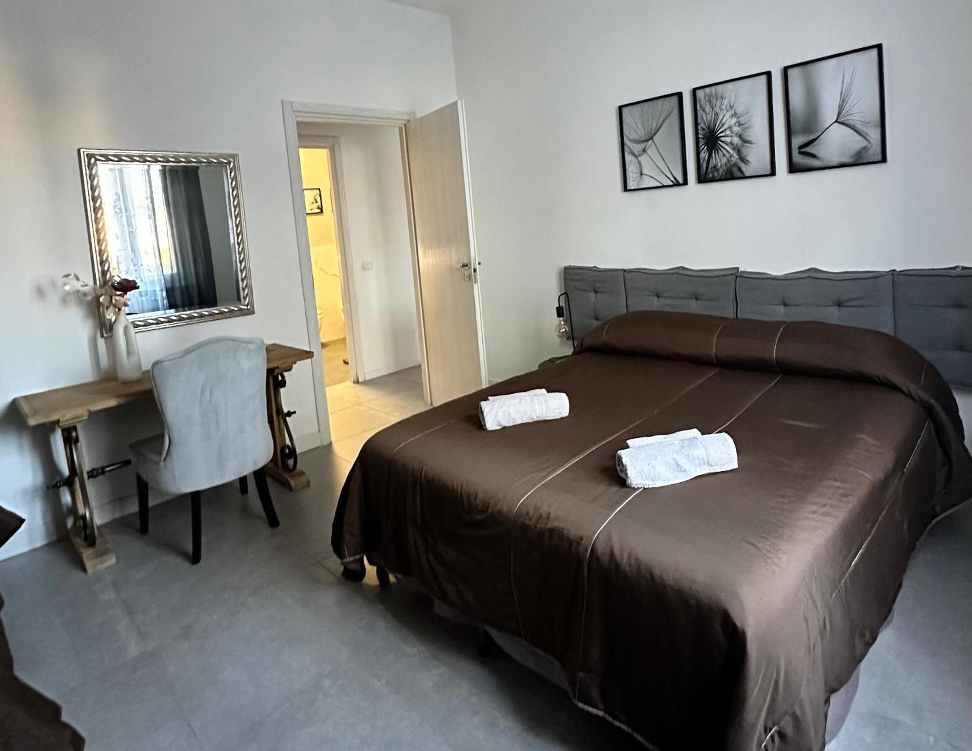 Appartamento Dolce Vita - Free Parking Como Exterior photo